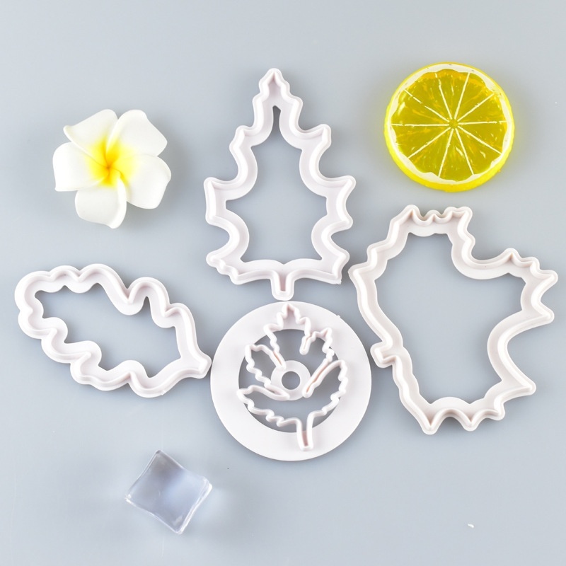Set 4 Khuôn Cắt Làm Bánh Hình Chiếc Lá Xinh Xắn