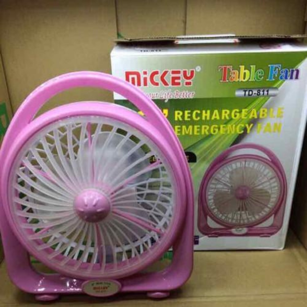 Quạt sạc điện - tích điện không dây bán kính 8ich Mickey TD811