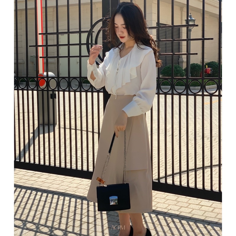 Lasie Skirt / Chân váy midi chi tiết xẻ vạt
