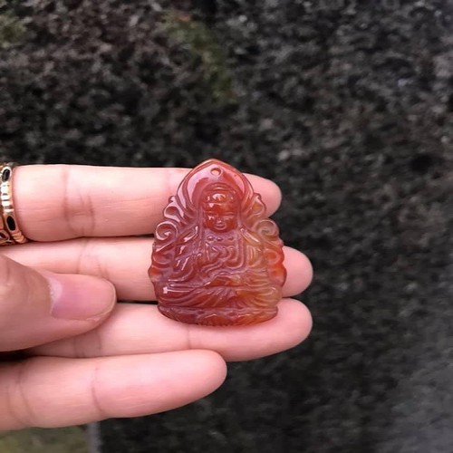 MẶT DÂY CHUYỀN QUAN THẾ ÂM BỒ TÁT ĐỎ- TẶNG KÈM DÂY ĐEO