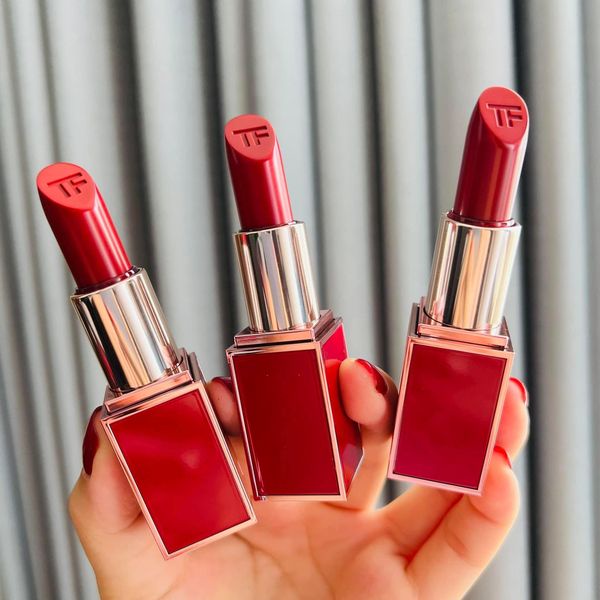 SON TOMFORD 16 SCARLET ROUGE LIP COLOR ROUGE A LEVRES