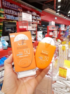 Chống nắng vật lý avene