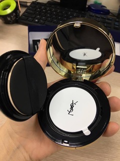 Phấn nước YSL