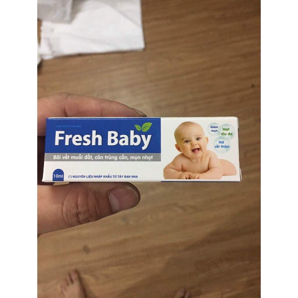 Dung dịch bôi thảo dược Fresh Baby giúp bôi vết muỗi cắn,mụn nhọt, mát da,...