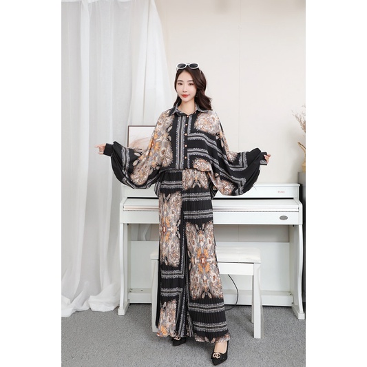 Set Đồ Mùa Thu 2 Món Gồm Áo Tay Dài Xếp Ly In Họa Tiết Hoa + Quần Ống Rộng Phong Cách Hàn Quốc Cho Nữ Mới