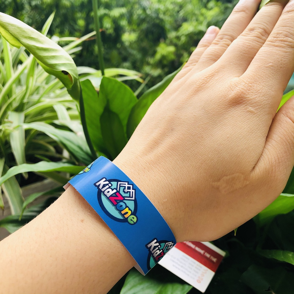 Xưởng In Vòng Đeo Tay Bằng Giấy Không Ngấm Nước Cho Công Viên Nước - Hồ Bơi Thay Vé Vào Cửa