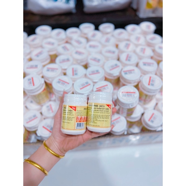 lẻ hộp kem kích trắng abutine 3c3 100g màu vàng