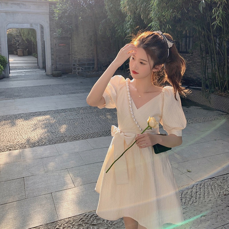 Đầm Tay Phồng Cổ Chữ V Phối Nơ Thời Trang Mùa Hè