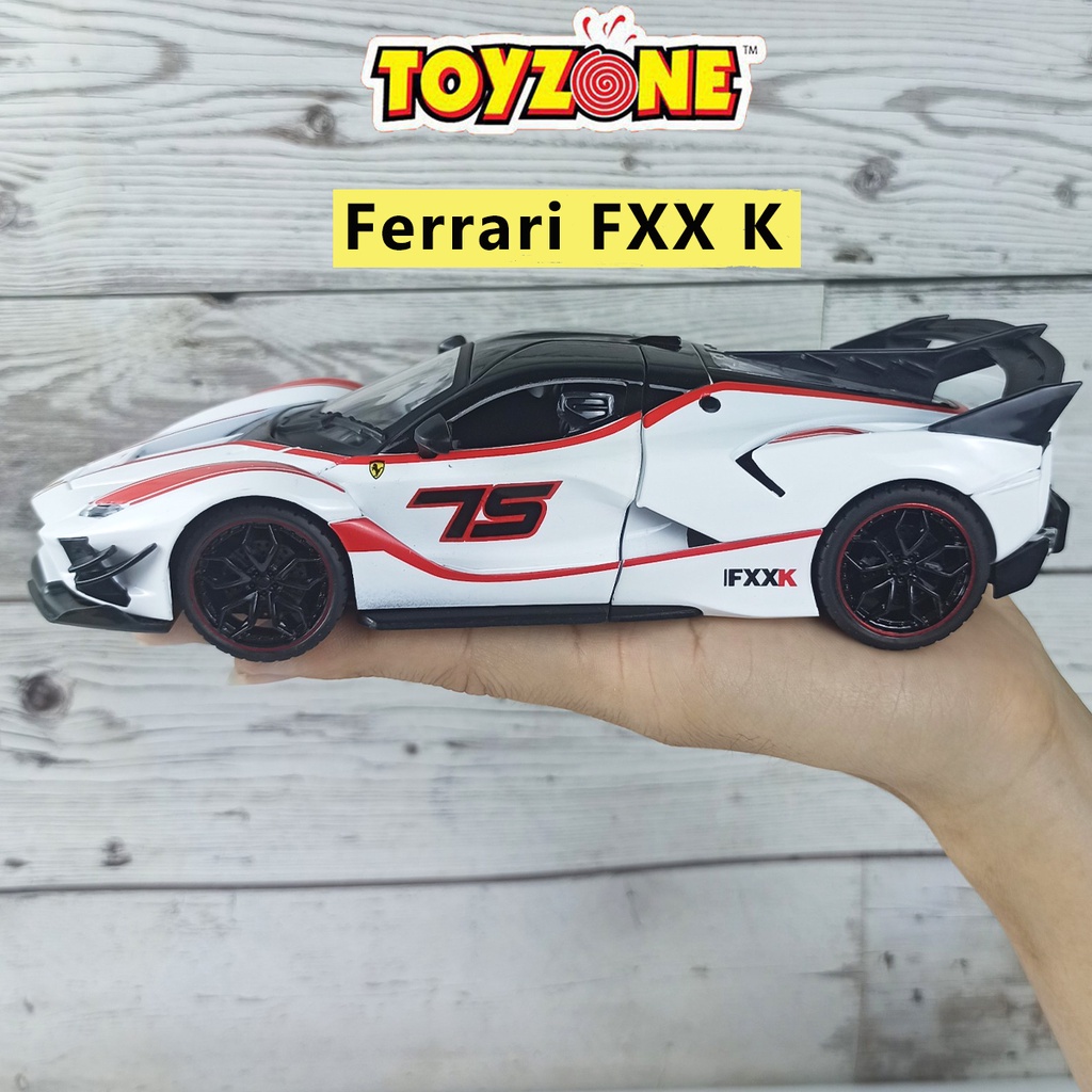 Xe mô hình Ferrari FXX K tỉ lệ 1:24 màu Đỏ hãng Hengteng chất liệu hợp kim, làm quà tặng, xe trưng bày cực đẹp