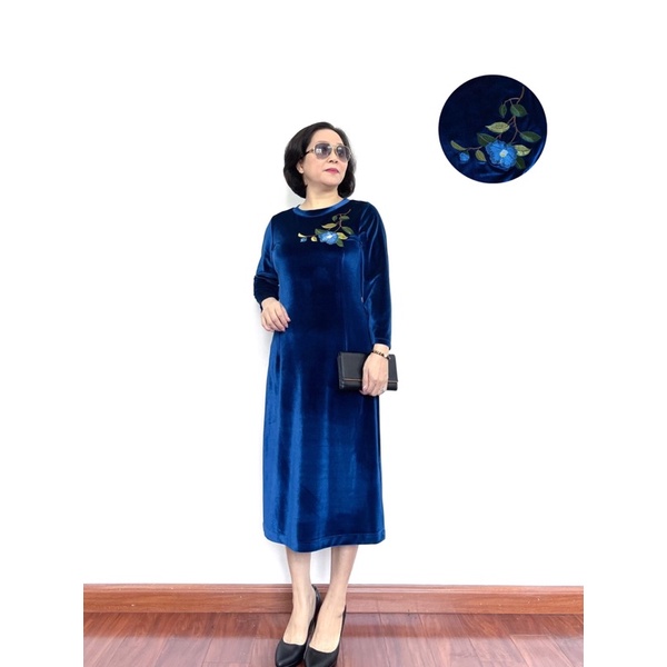 Đầm trung niên nữ Chất Nhung Cao Cấp, Váy cho mẹ tay dài, form ôm. Hoạ tiết thêu hoa sang trọng, co giãn tốt