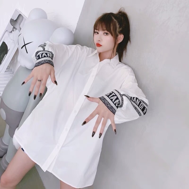 Áo sơ mi trắng Di or CD phối tay chữ form rộng oversize siêu chất ❤️
