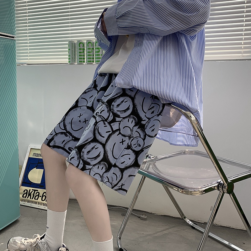 Quần short nam ống rộng in hình mặt cười phong cách hip hop cá tính thời trang