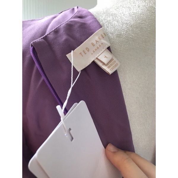 Đầm Ted baker nút phía trước xuất dư xịn