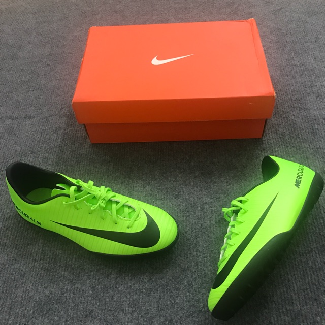 nike mercurial victory tf