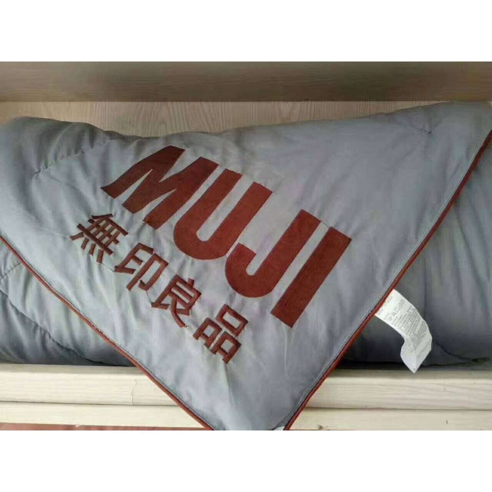 Chăn lông vũ Muji xuất Nhật