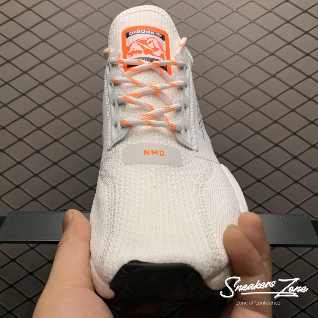 (FREESHIP+HỘP+QUÀ) Giày Thể Thao Nam Nữ Sneakers NMD R1 V2 Trắng Đế Đỏ Cổ Chun Cực Phong Cách Sneakers World