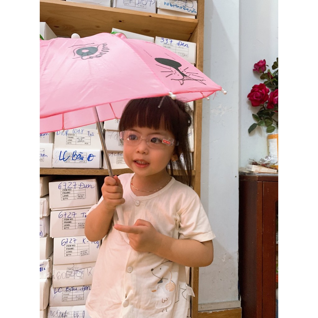 Mắt kính trẻ em chắn gió, chắn bụi kháng khuẩn dùng an toàn cho bé - Kèm túi đựng kính