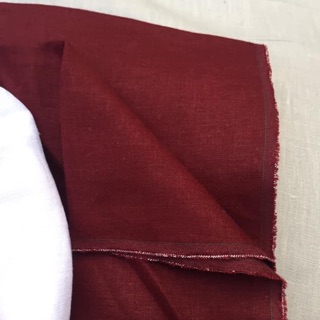Vải linen bột màu đô mận.
