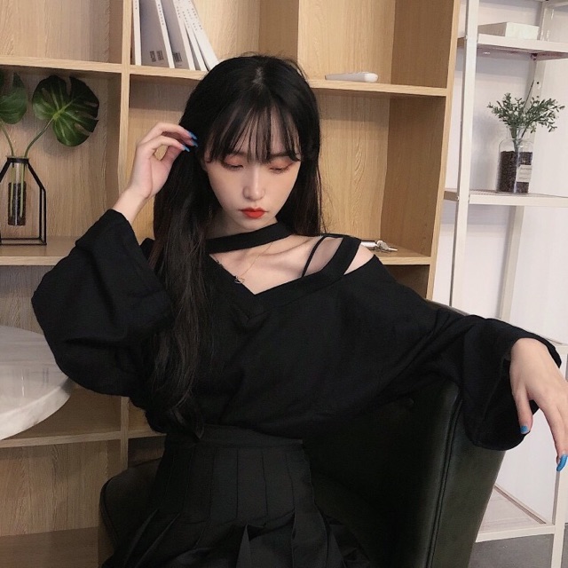 Áo chocker áo kiểu hở vai cut out tay dài cổ tim cổ chữ V