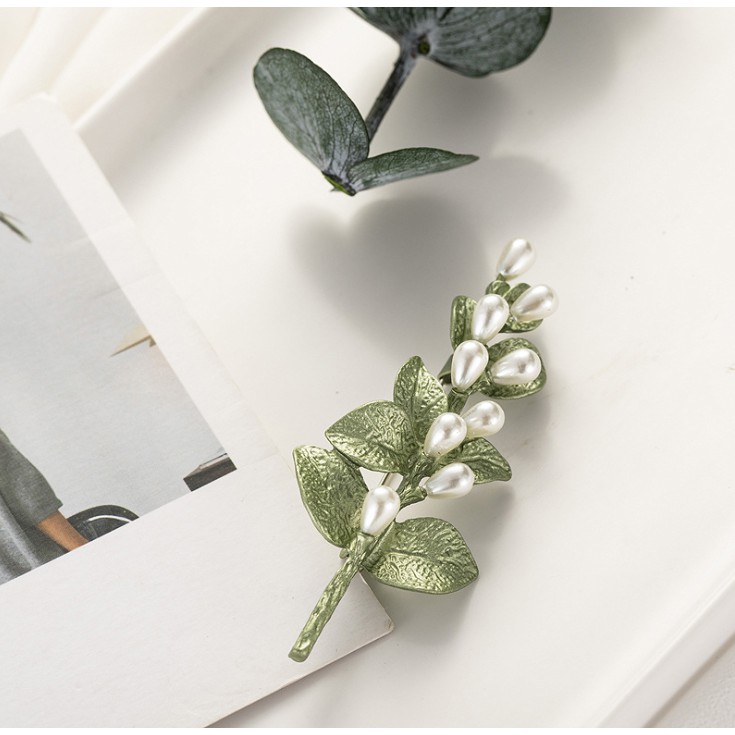 Cài áo thời trang Hàn Quốc kiểu dáng nhẹ nhàng dịu dàng GC143