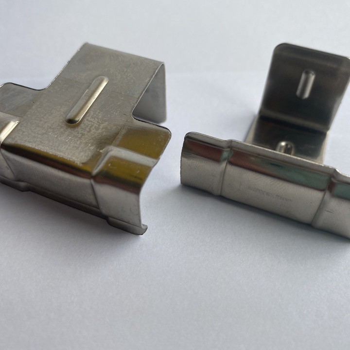 Kẹp Thoát Nước Pin Mặt Trời_ Inox 304_ Thoát Nước Đọng Trên Pin_Bền Trên 10 Năm_Solar Panel 35-40mm