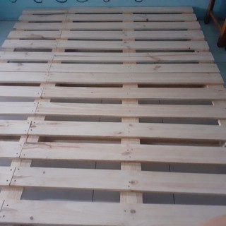 Giường pallet 1m8×2m gỗ thông rẻ
