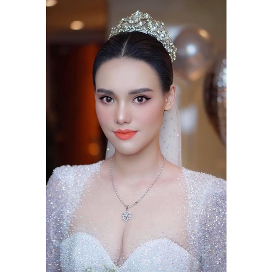 váy cưới đẹp lấp lánh