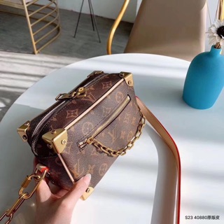 Túi's LV trunk da bò