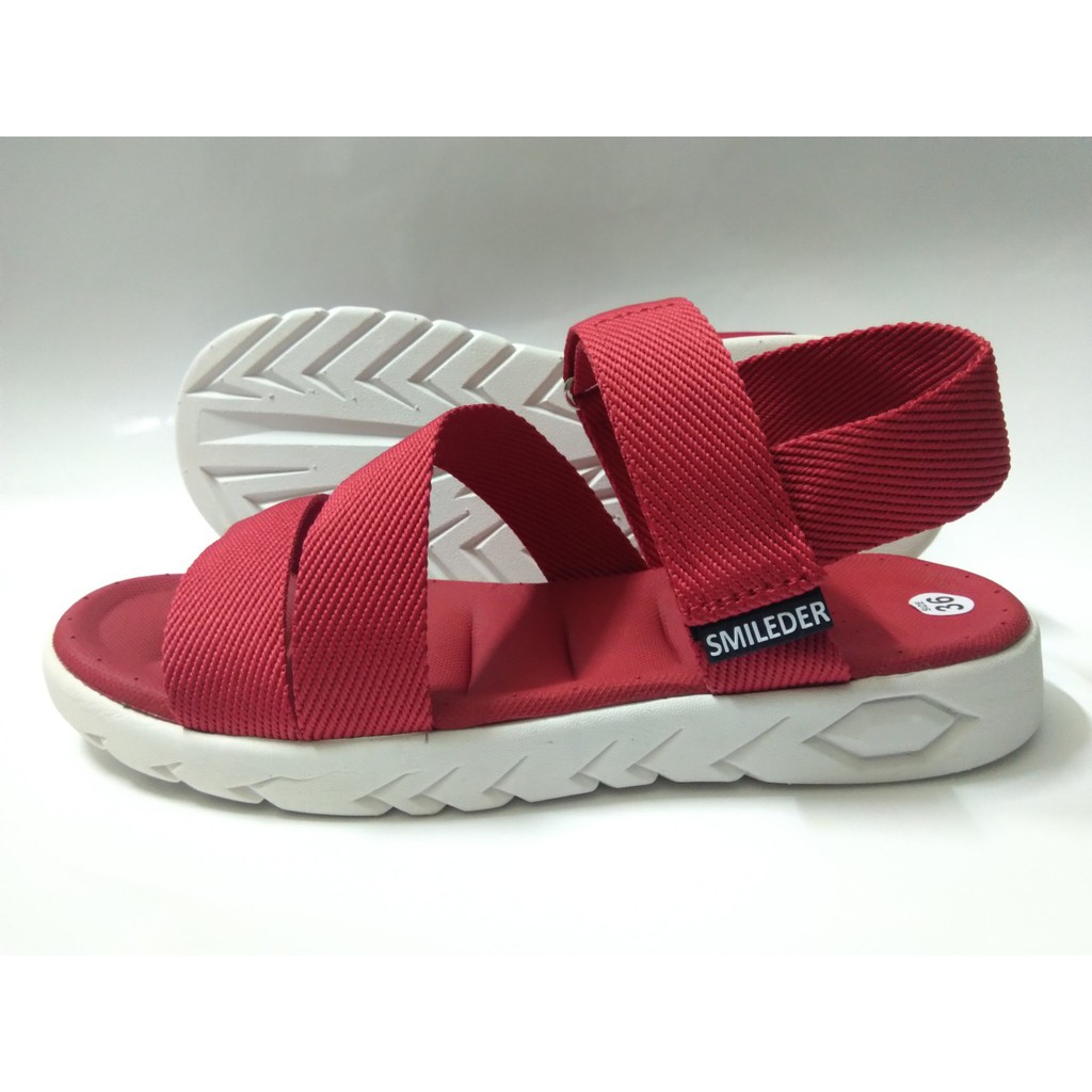 Giày sandal Smileder - đế phylon - siêu êm, siêu nhẹ.