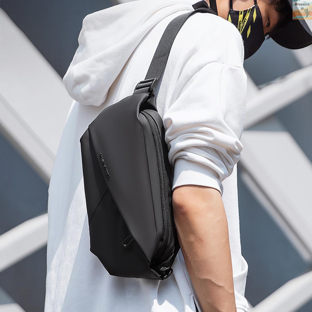 Túi đeo chéo thời trang dành cho nam