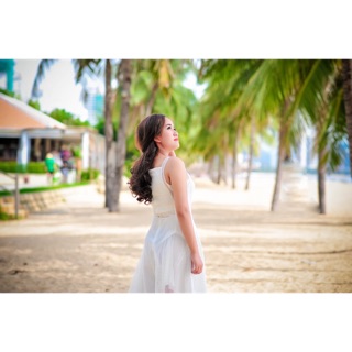Váy thiết kế