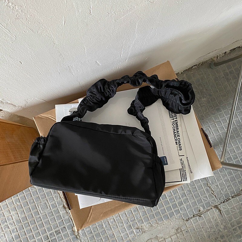 Túi Đeo chéo ROMAN BAG shoulder bag form trơn basic thiết kế độc lạ cực chất chất vải dù không thấm nước