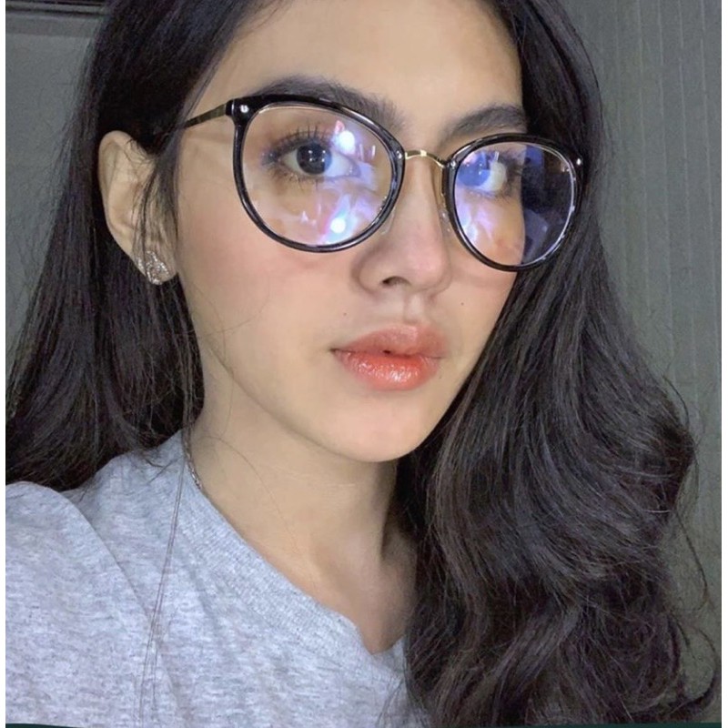 Mắt kính trứng Quỳnh Thi gọng tròn bầu kim loại | BigBuy360 - bigbuy360.vn