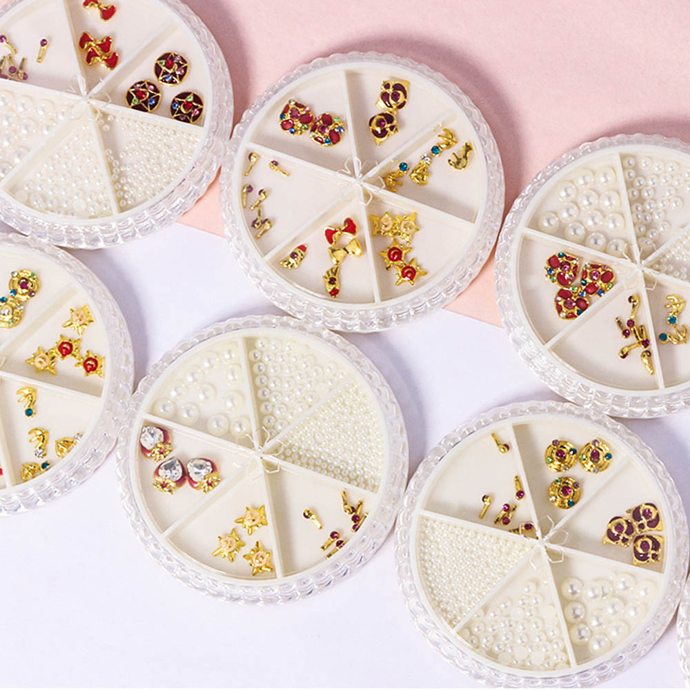 [Hàng mới về] Hộp phụ kiện trang trí móng tay bằng hợp kim hình thủy thủ mặt trăng sang trọng