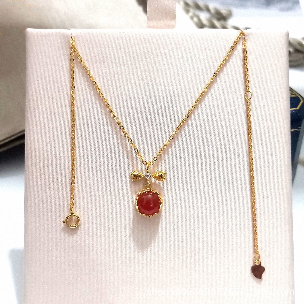 Vòng cổ mặt cỏ ba lá vàng 18K
