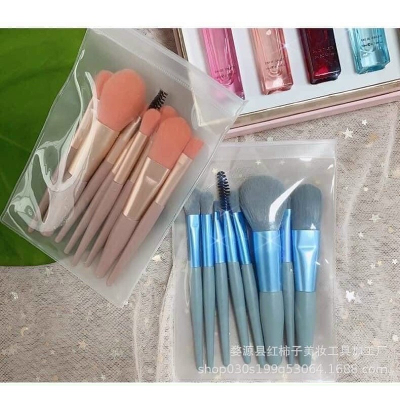 Bộ Cọ Trang Điểm Make Up 8 Cây Trong Túi Zip