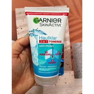 Sữa rửa mặt Garnier 3in1