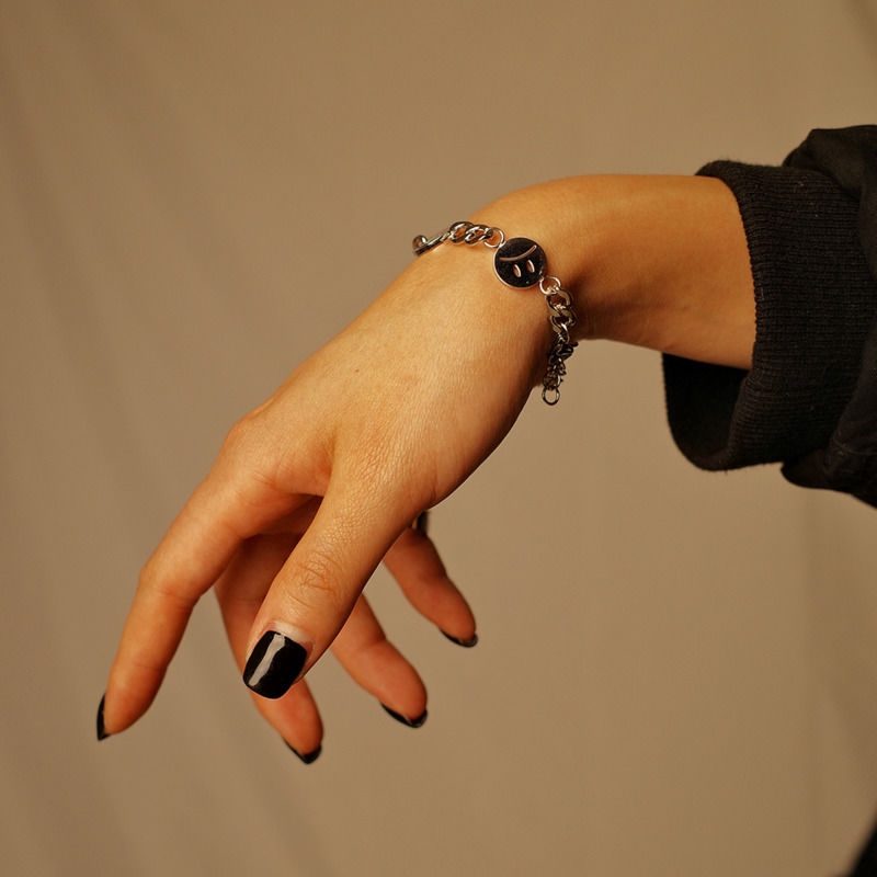 Vòng Tay Mặt Cười Đơn Giản Cá Tính 22158