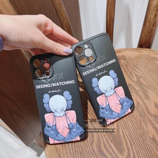 Ốp iphone kaws đen idm chống bẩn