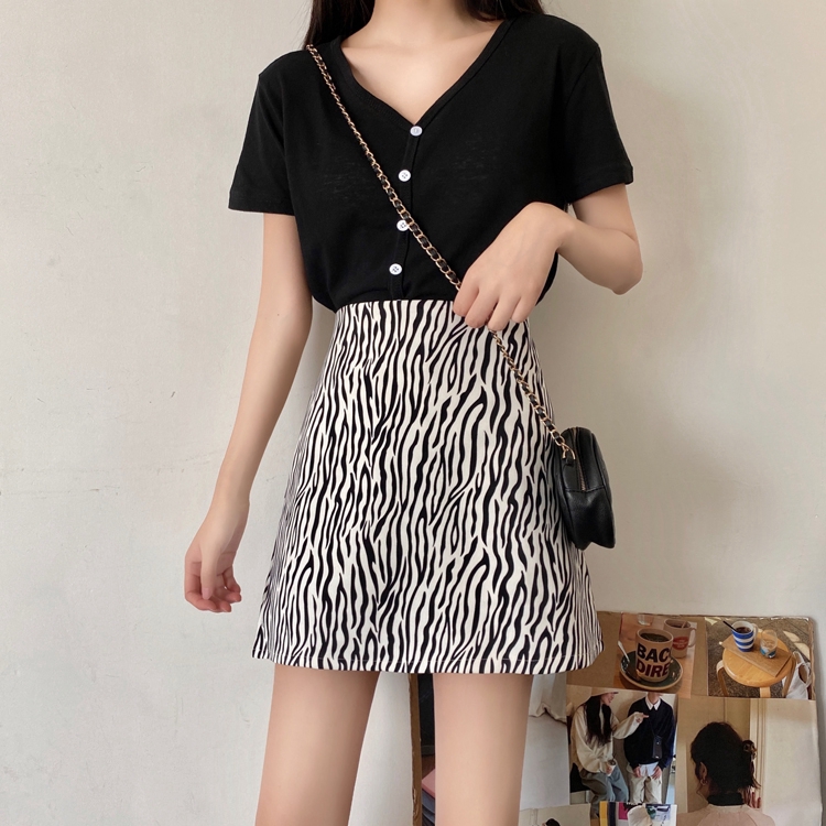 Chân váy chữ A lưng cao in họa tiết ngựa vằn cho nữ | BigBuy360 - bigbuy360.vn