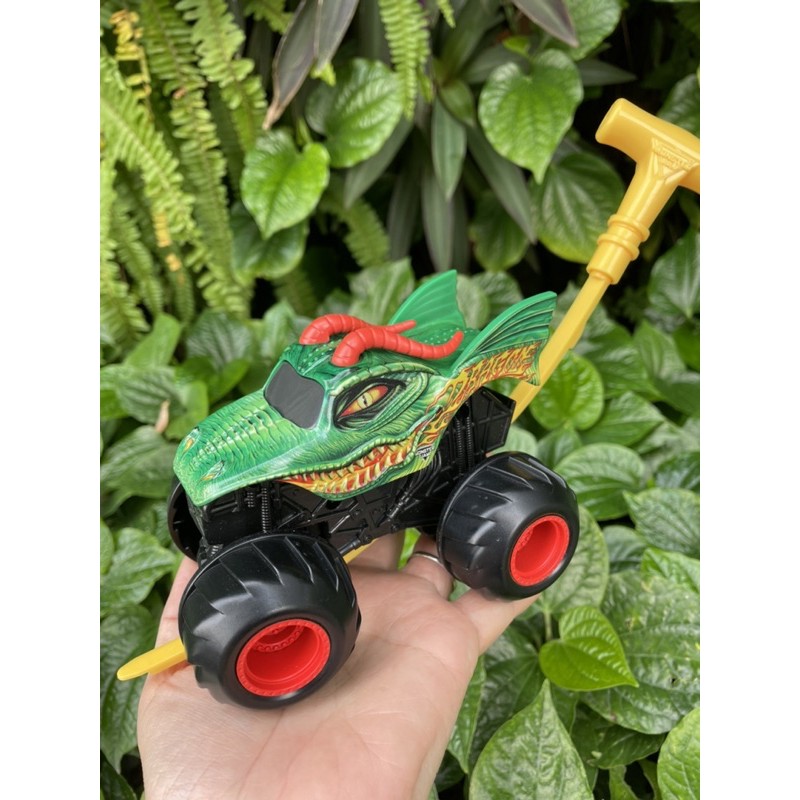 Xe địa hình Monster Jam Spin Rippers dây cót bánh đà