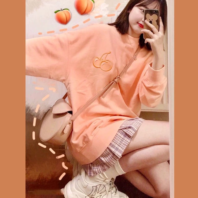 Có sẵn size XL Áo nỉ cherry và chân váy tennis kẻ siu dễ thươngg ✨💫