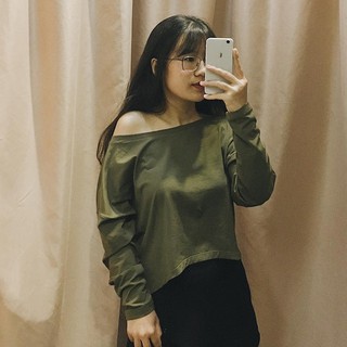 Áo thun trễ vai tay dài