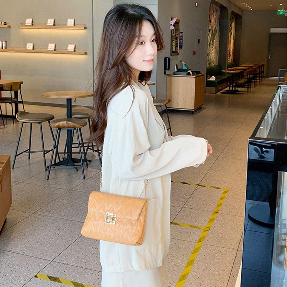 Túi Xách Đeo Vai Hình Vuông Nhỏ Nhắn Xinh Xắn Dành Cho Nữ