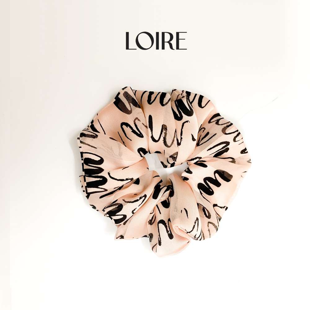 [Mã WABRLOIRE giảm 50K đơn 250K] Combo 2 Dây Cột Tóc Lụa Ngọc Trai Họa Tiết Loirechic SCR Màu Ngẫu Nhiên