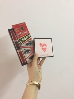 Mascara + phấn má + bờm tóc cute 