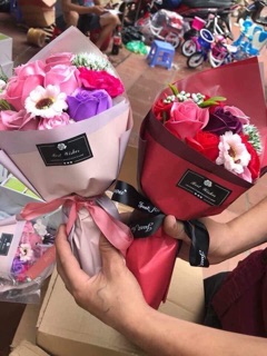 Hoa sáp thơm kèm túi đựng