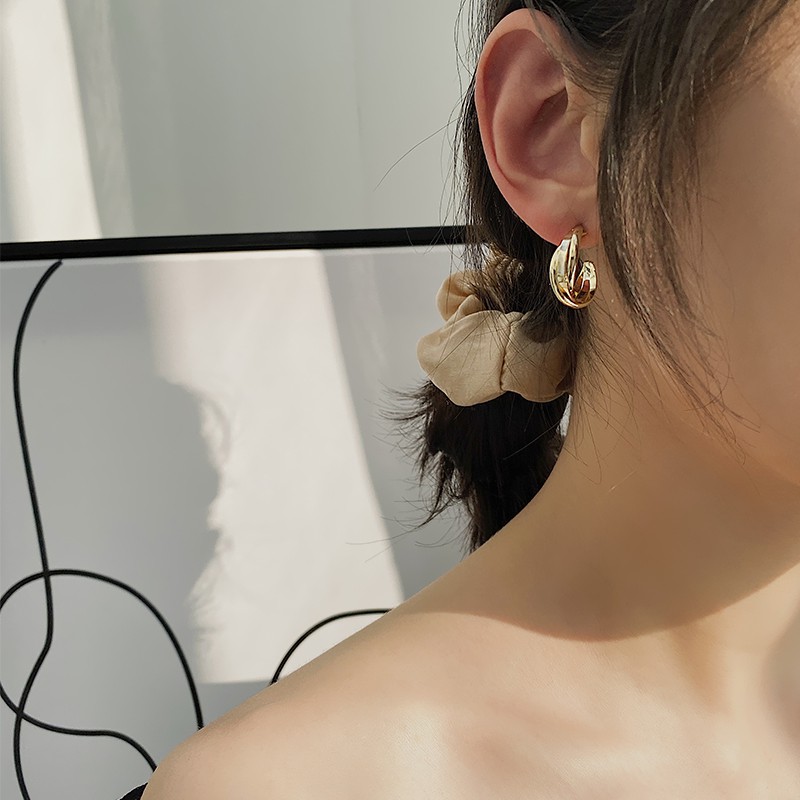 Khuyên Tai Hình Bán Nguyệt Mạ Bạc A761