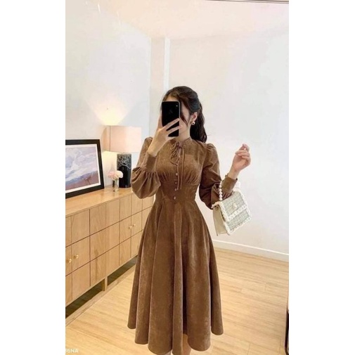 VÁY NHUNG NÂU TÂY NƠ CỔ