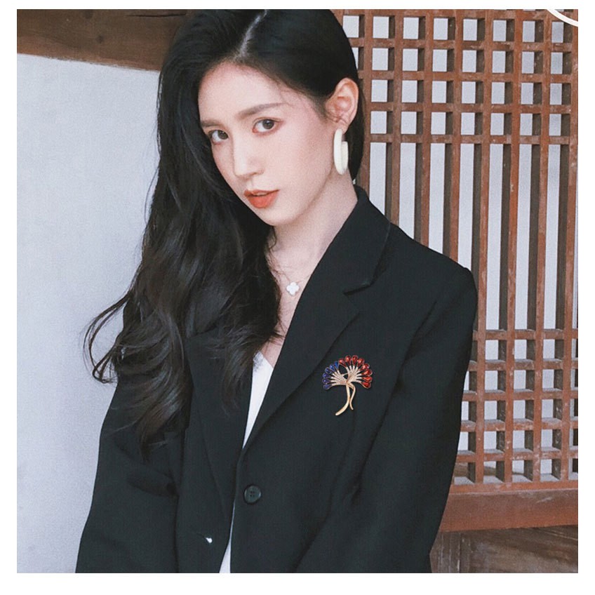 Bộ sưu tập cài áo đính đá lấp lánh GC307 và các mẫu khác